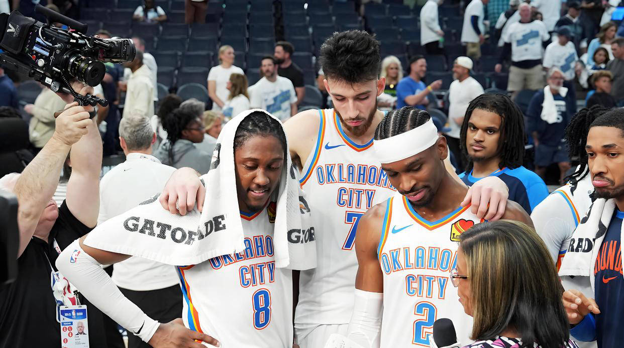评议里越来